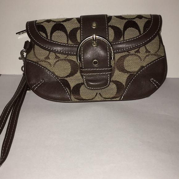 Coach Wristlet - Picture 1 of 3